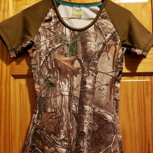 Cabelas camo shirt